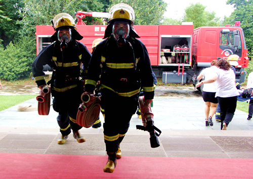 【博览园】开展2014暑期例行消防应急救援演