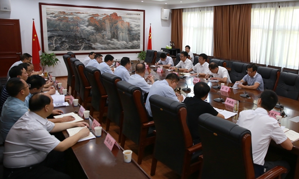 4校地科技合作座谈会_副本.jpg