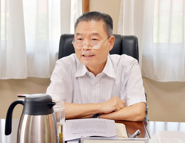 2、校党委书记李兴旺讲话--支勇平摄影.JPG