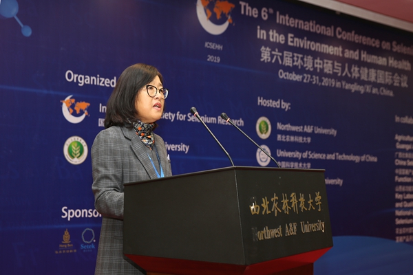 梁东丽_副本.jpg
