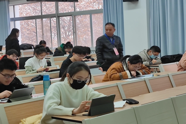 决赛现场内容_proc_副本.jpg