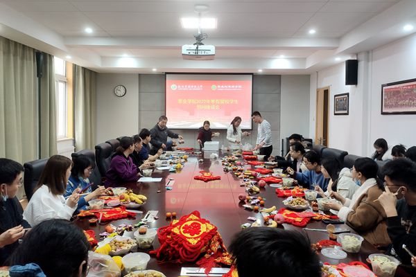 吃饺子_副本.jpg