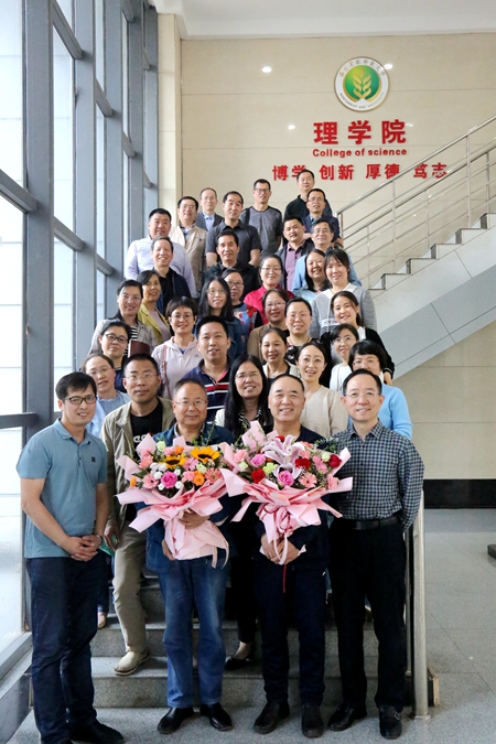 合影留念_副本.jpg