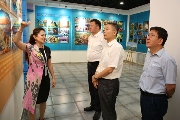 为新疆发展持续贡献西农智慧和力量 ——李兴旺率队赴新疆调研纪实