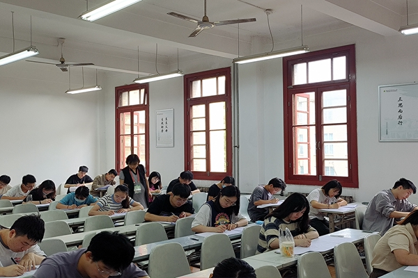考试巡考_副本.jpg