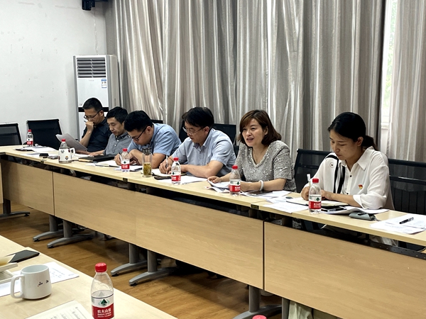 会场交流_副本.jpg