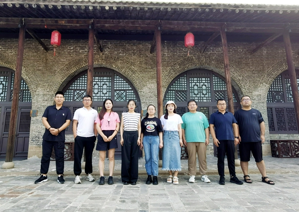 参会博士研究生合影_副本.jpg
