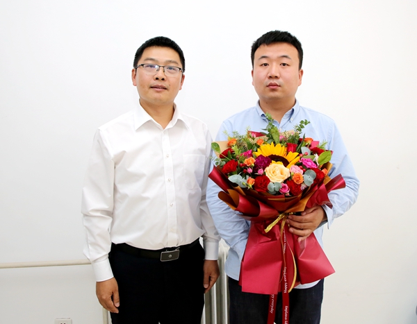 副校长马闯看望慰问看望理学院党<span class=