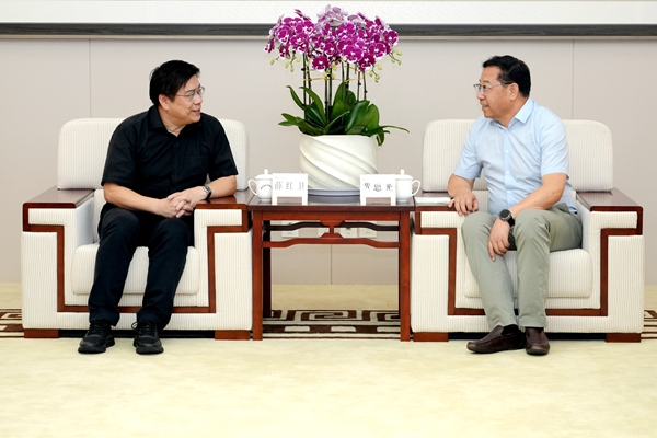 黄思光会见薛红卫一行 _副本.jpg